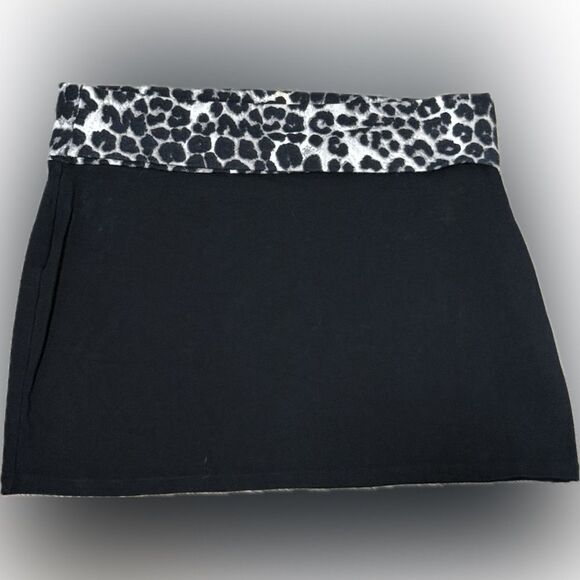 EXPRESS Black Skirt with Leopard Print Waistband, Size Medium - Picture 1 of 5